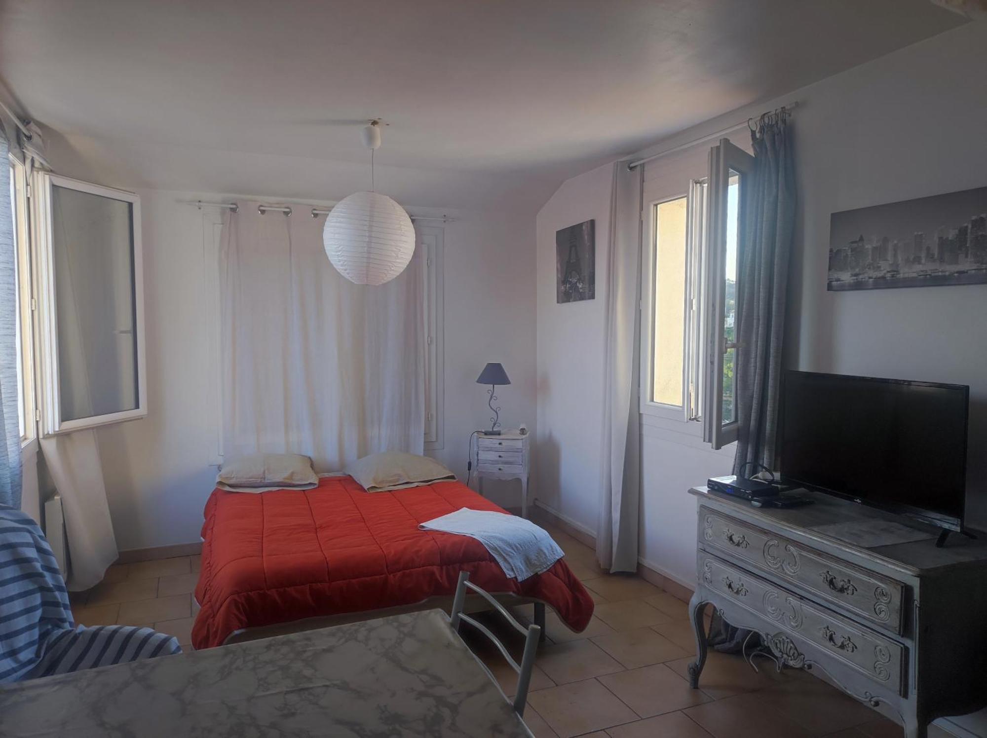 Ingrid Mary Apartment Nimes Ruang foto